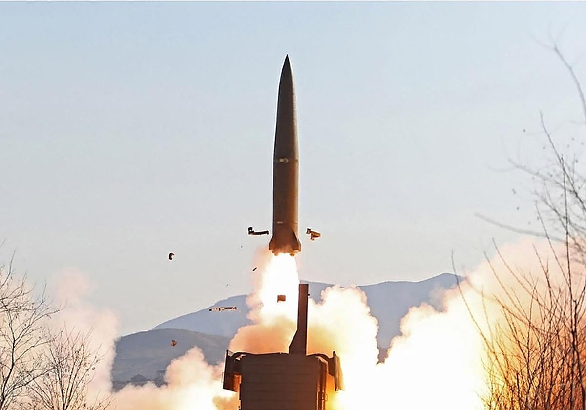 Imagen de archivo de uno de los lanzamientos de misiles por parte de Corea del Norte