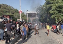 Trece pandilleros haitianos son quemados vivos por una turba: «Si vienen a invadirnos, nos protegeremos»