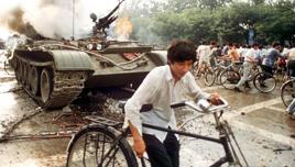 El exilio de la memoria: el recuerdo de Tiananmen se desvanece en Hong Kong