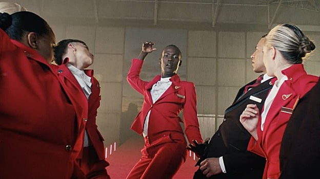 Un fotograma de la campaña promocional de la aerolínea británica Virgin