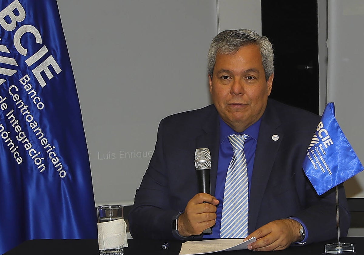 El presidente ejecutivo del Banco Centroamericano de Integración Económica (BCIE), Dante Mossi