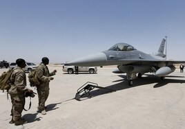 Rutte confirma que Estados Unidos no se opone al plan para entregar los F-16 a Ucrania
