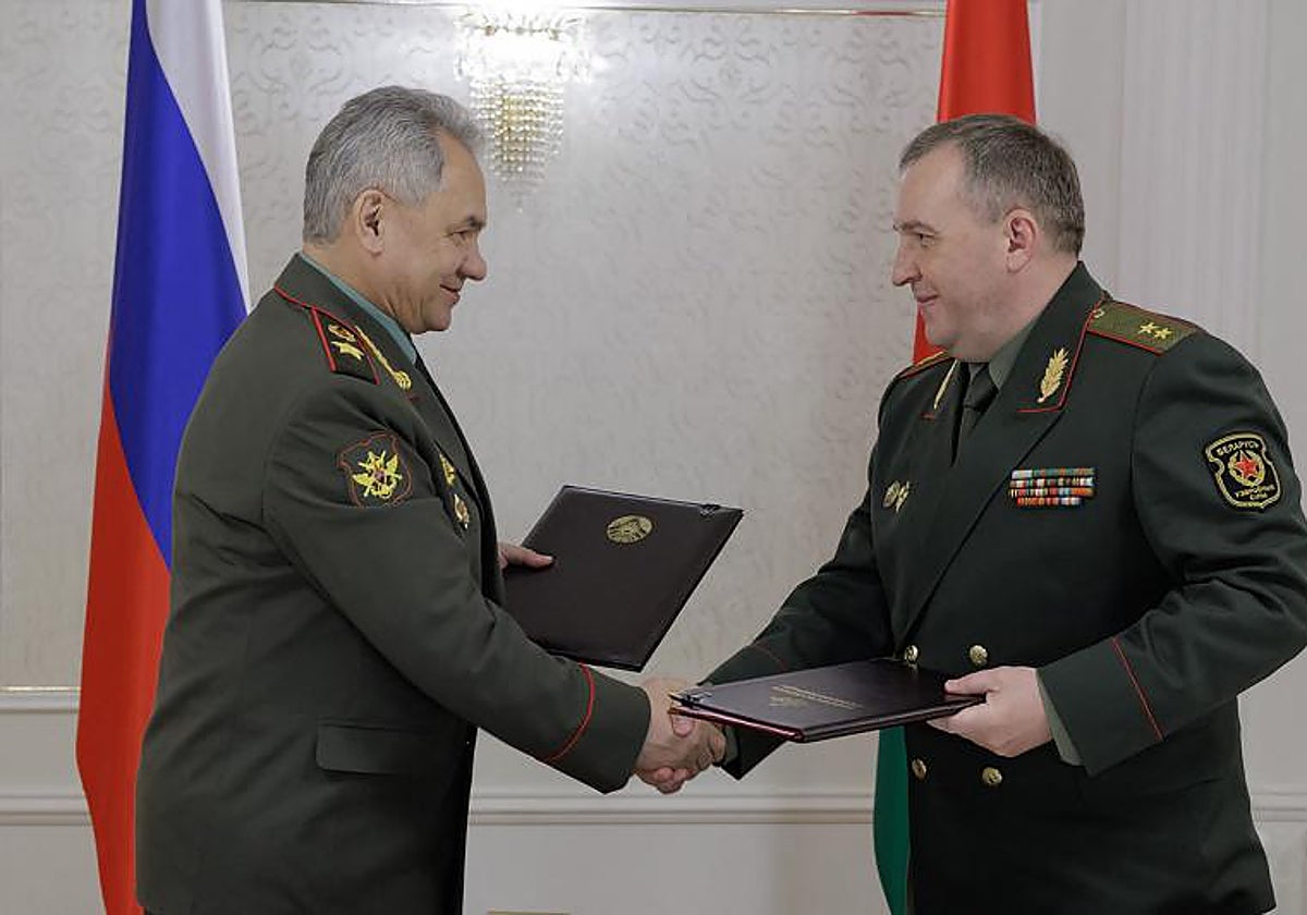 Los ministros de Defensa de Rusia y Bielorrusia reunidos en Minsk
