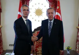 Erdogan y Stoltenberg pactan desbloquear el veto turco al ingreso de Suecia en la OTAN