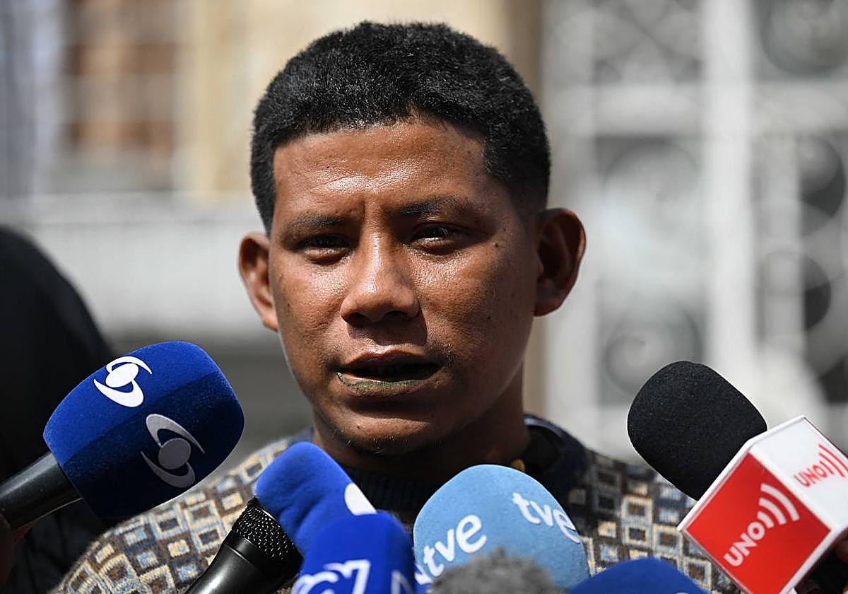 Manuel Ranoque, durante una declaración a los medios de comunicación