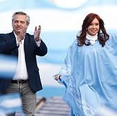 Cierran las alianzas electorales en Argentina: el oficialismo cambia de nombre y la oposición suma aliados