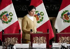 Ex primera ministra de Perú es detenida en investigación por golpe de Estado contra Castillo