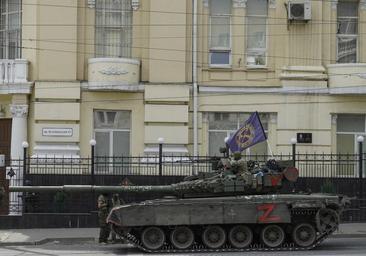 Prigozhin ordena a sus tropas que detengan el avance a Moscú para «evitar un derramamiento de sangre»