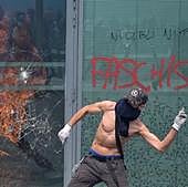 Nueva noche de protestas en Francia pese al despliegue de 40.000 policías