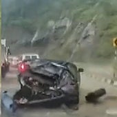 Dos muertos y tres personas heridas tras un desprendimiento de rocas en India