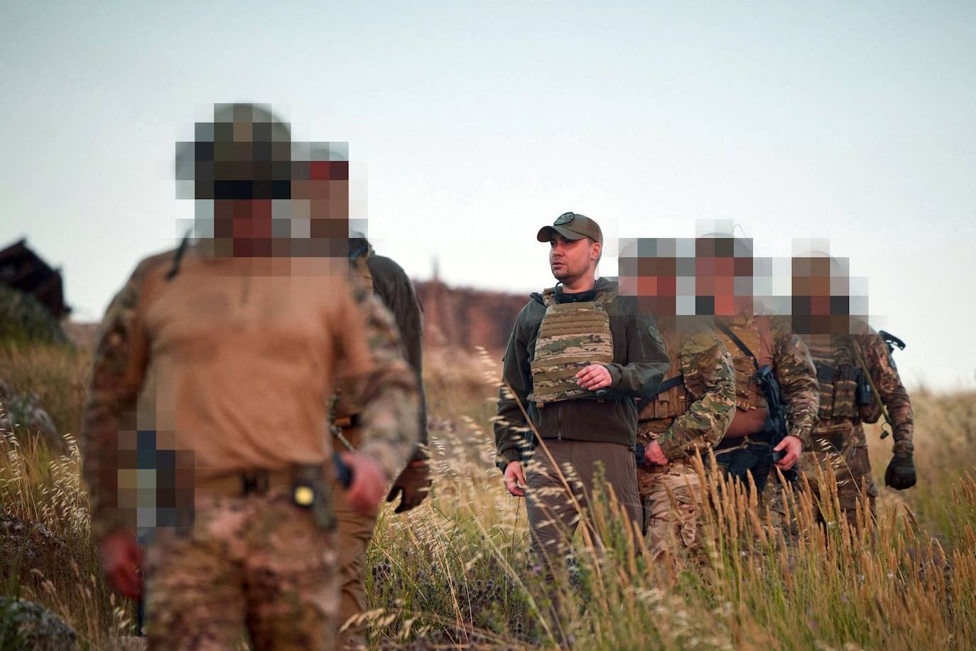 Zelenski, en la isla de las Serpientes para conmemorar los 500 días de invasión