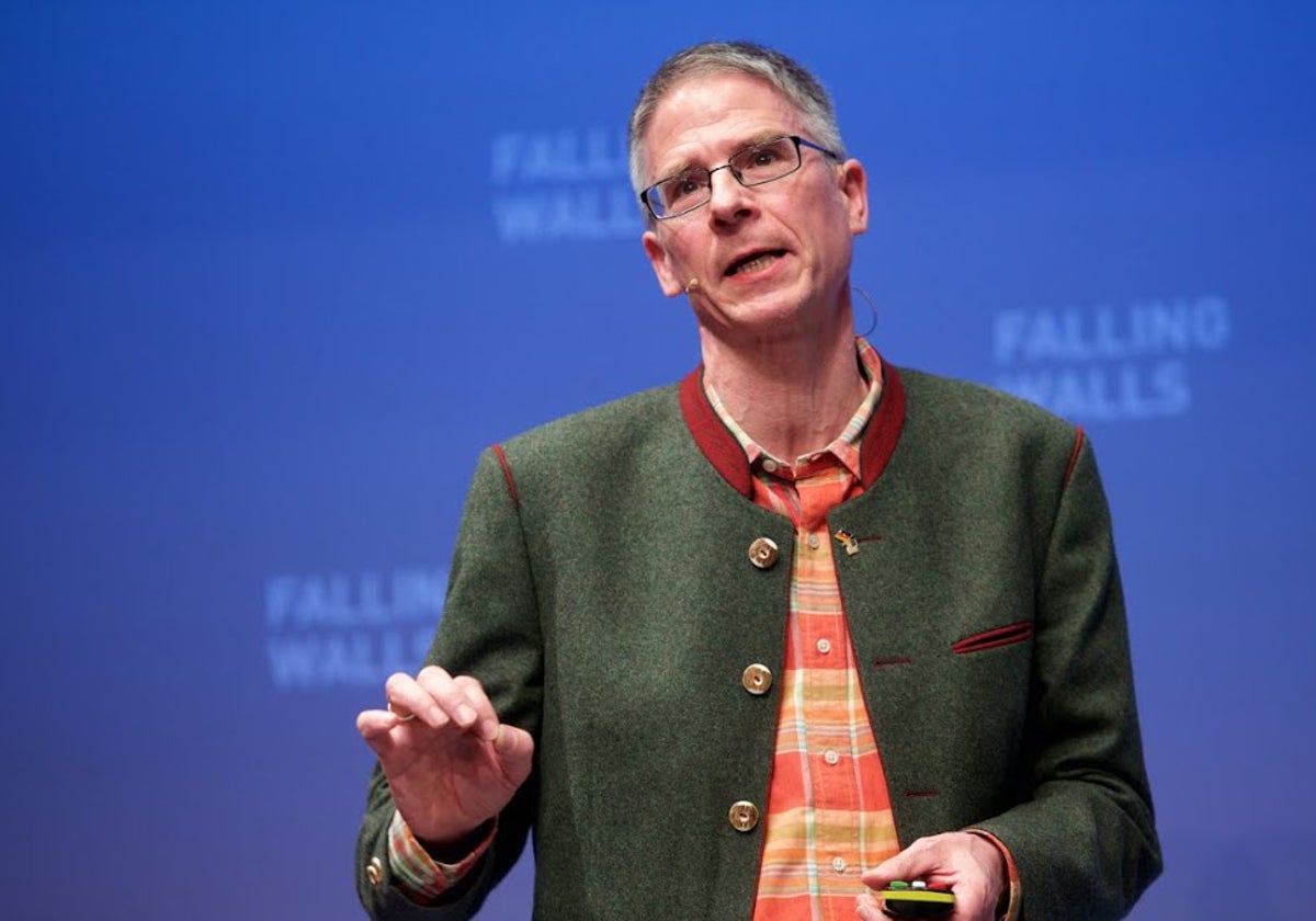 Koch, durante una conferencia