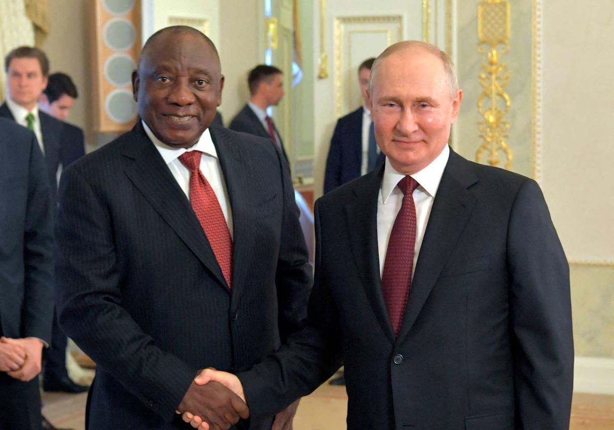 Los presidentes de Sudáfrica, Cyril Ramaphosa, y de Rusia, Vladimir Putin