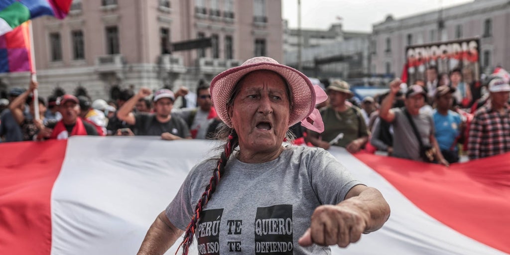 Miles de peruanos regresan a las calles contra el Gobierno de Boluarte y piden un adelanto electoral