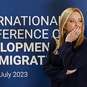 Meloni cambia su política migratoria: «Europa e Italia tienen necesidad de inmigrantes, es un deber ayudarles»