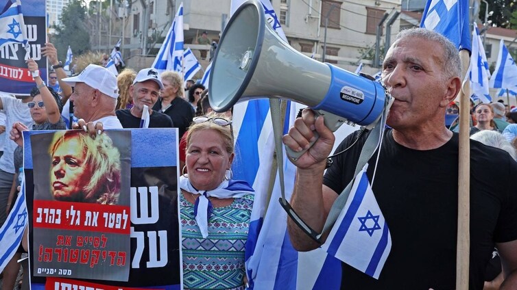 Las protestas masivas no frenan la reforma de la justicia en Israel