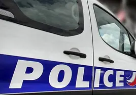 Un policía mata a un hombre armado con una katana en Francia