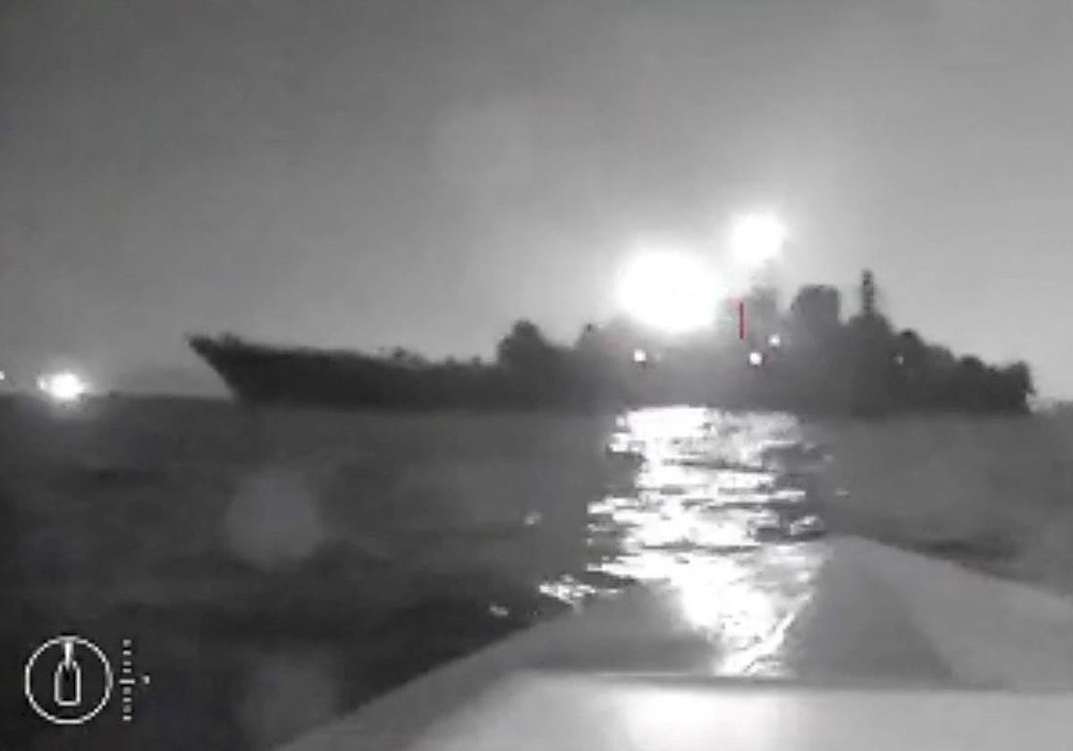 Imagen del ataque con drones navales distribuida por las autoridades ucranianas