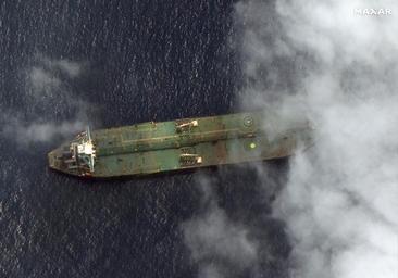 Rusia confirma que drones ucranianos han dañado un petrolero ruso en el estrecho de Kerch