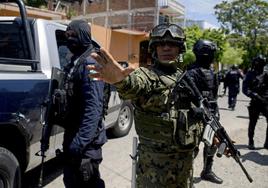 México encuentra al menos 34 cadáveres «cercenados, en bolsas negras y conservados en hieleras»