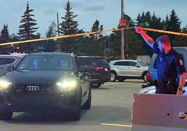 Al menos tres heridos en un tiroteo en un centro comercial en Canadá