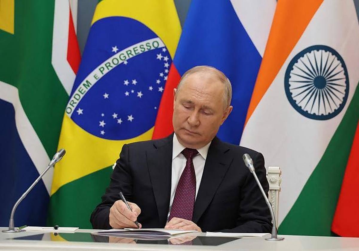 Putin reaparece en Sudáfrica en la cumbre de los BRICS
