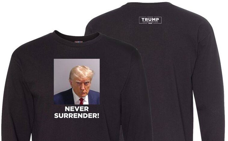 Imagen principal - Merchandising oficial de Trump