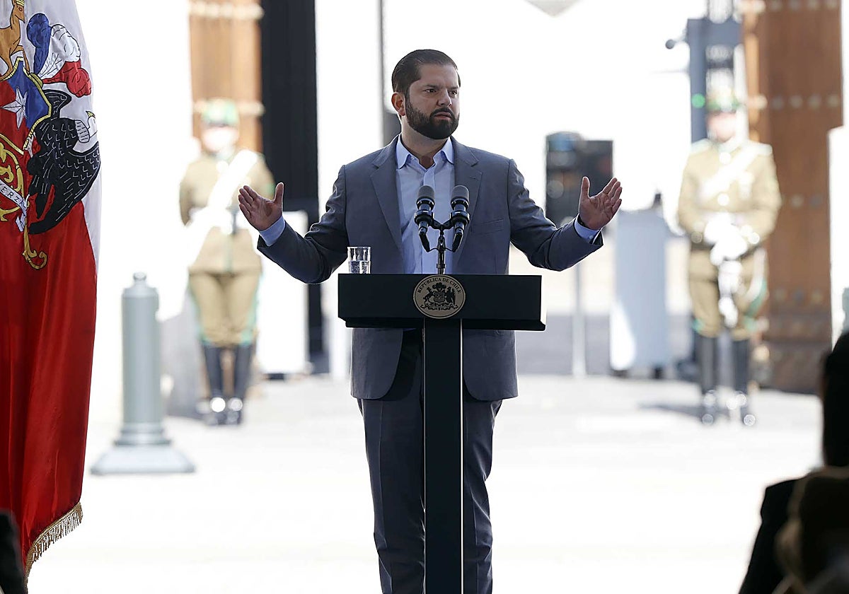 Gabriel Boric invitó a Sebastián Piñera a La Moneda para asegurar un acto unitario donde concurran todas las fuerzas políticas
