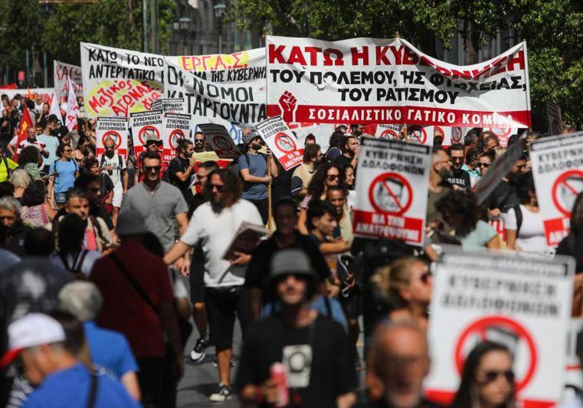 Protestas en contra de la reforma laboral en Grecia