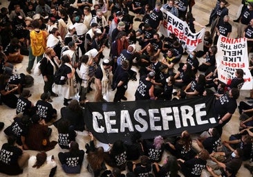 Un grupo de judíos ocupan el Capitolio en defensa de Gaza: «Biden debe poner fin al genocidio»