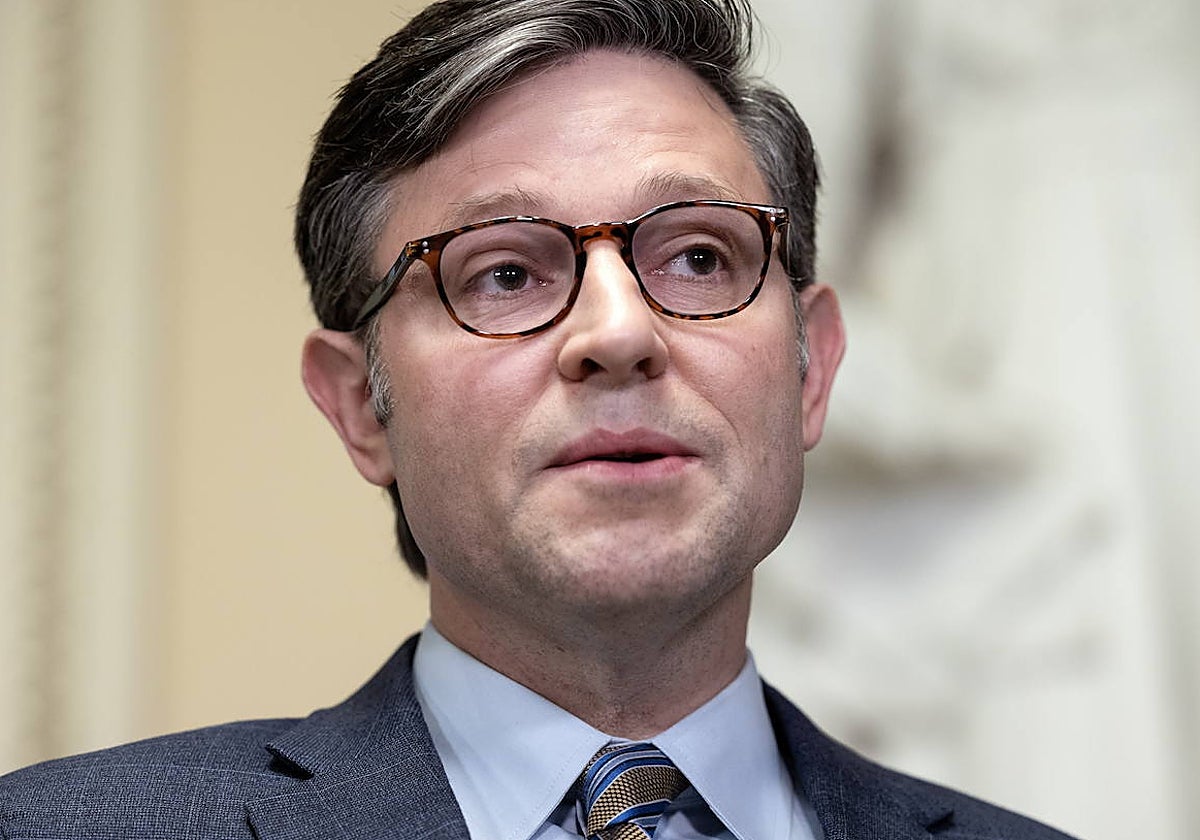 El nuevo presidente de la Cámara de Representantes de EE.UU., Mike Johnson