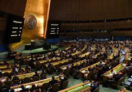 La ONU da una victoria simbólica a Palestina con una resolución no vinculante para una «tregua humanitaria»