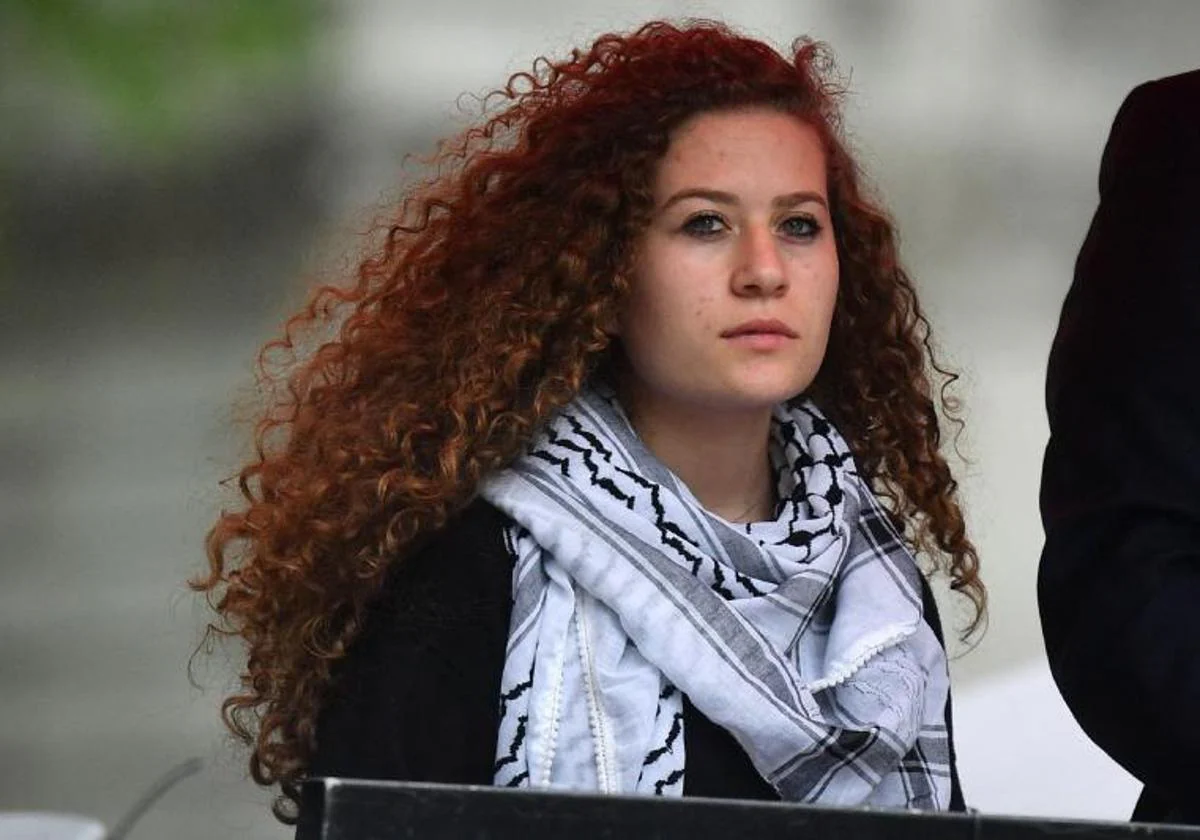 Israel Detiene A La Joven Militante Palestina Ahed Tamimi Por ...