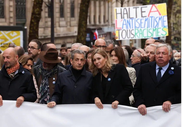 Manifestación contra el antisemitismo en París