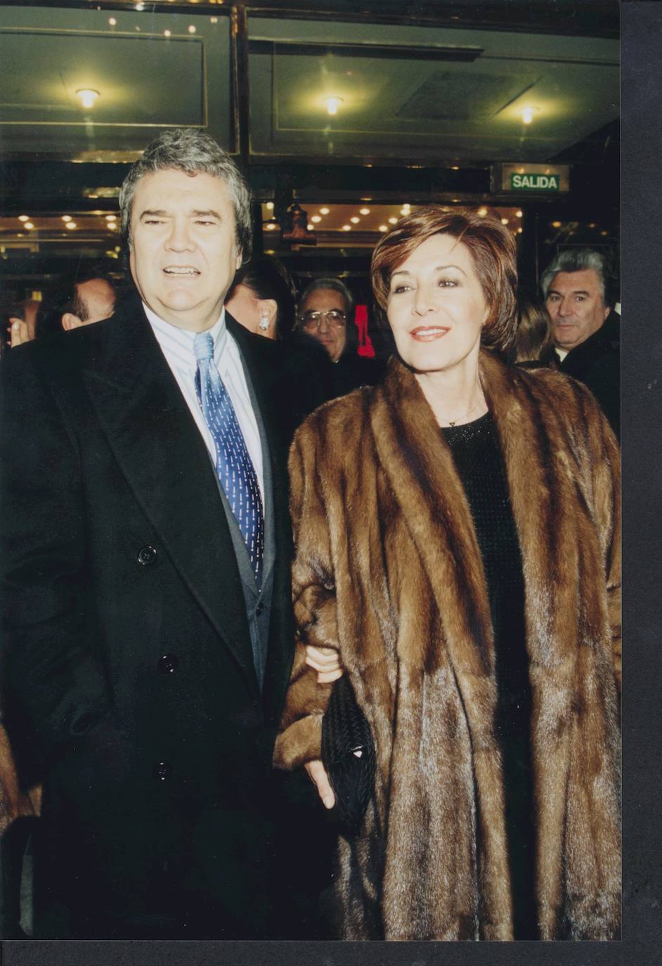 Paco Marsó y Concha Velasco, en el estreno de la obra musical 'Chicago' en 1999. 