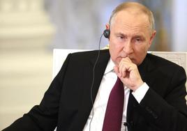 Putin llama terroristas a las autoridades de Kiev y exigen bombardeos más duros