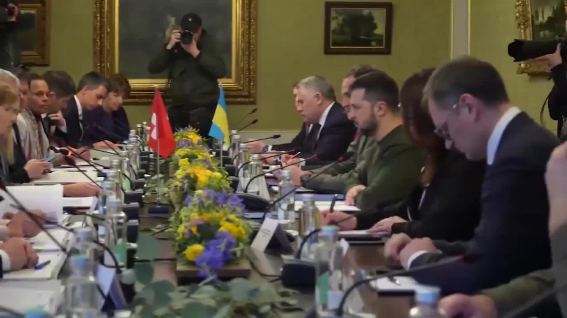 Zelenski llega a Suiza para participar en el Foro de Davos