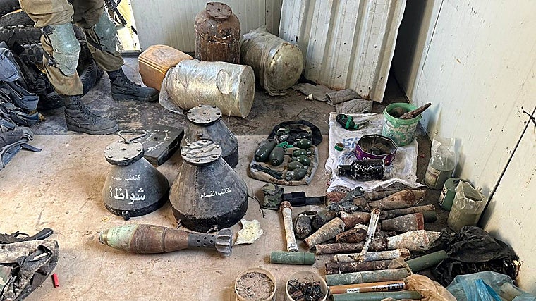 Armamento encontrado por el Ejército israelí en los túneles de Gaza