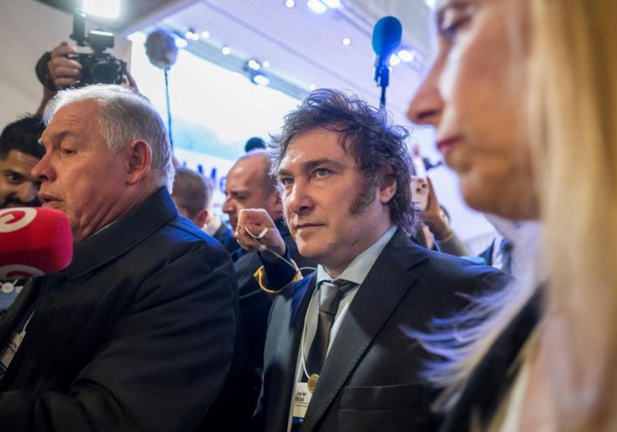 El presidente de Argentina, Javier Milei, después de pronunciar un discurso en Davos