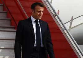 Macron prosigue con su reforma migratoria pese a la censura del Consejo Constitucional