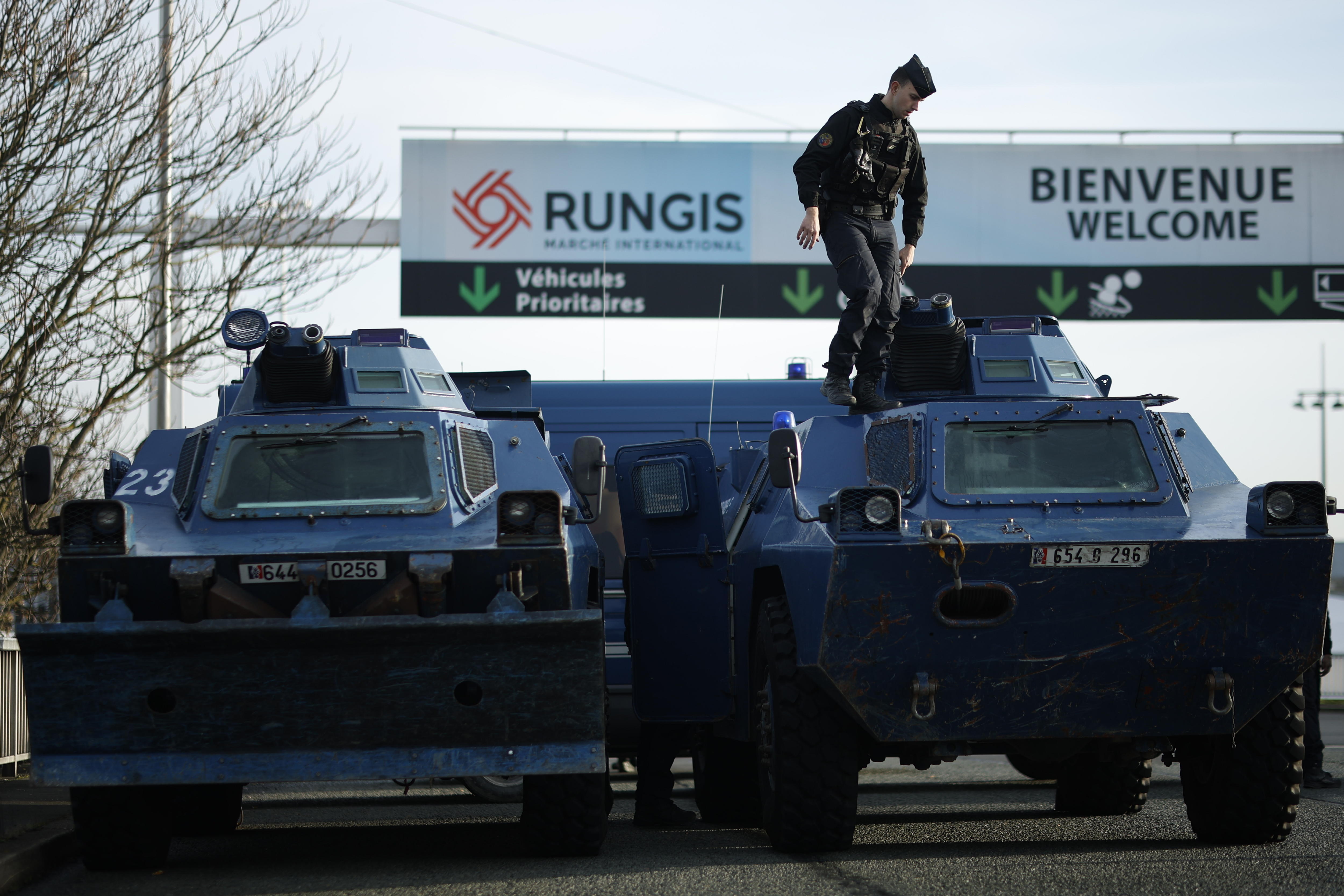 La protesta de los agricultores franceses en París, en imágenes