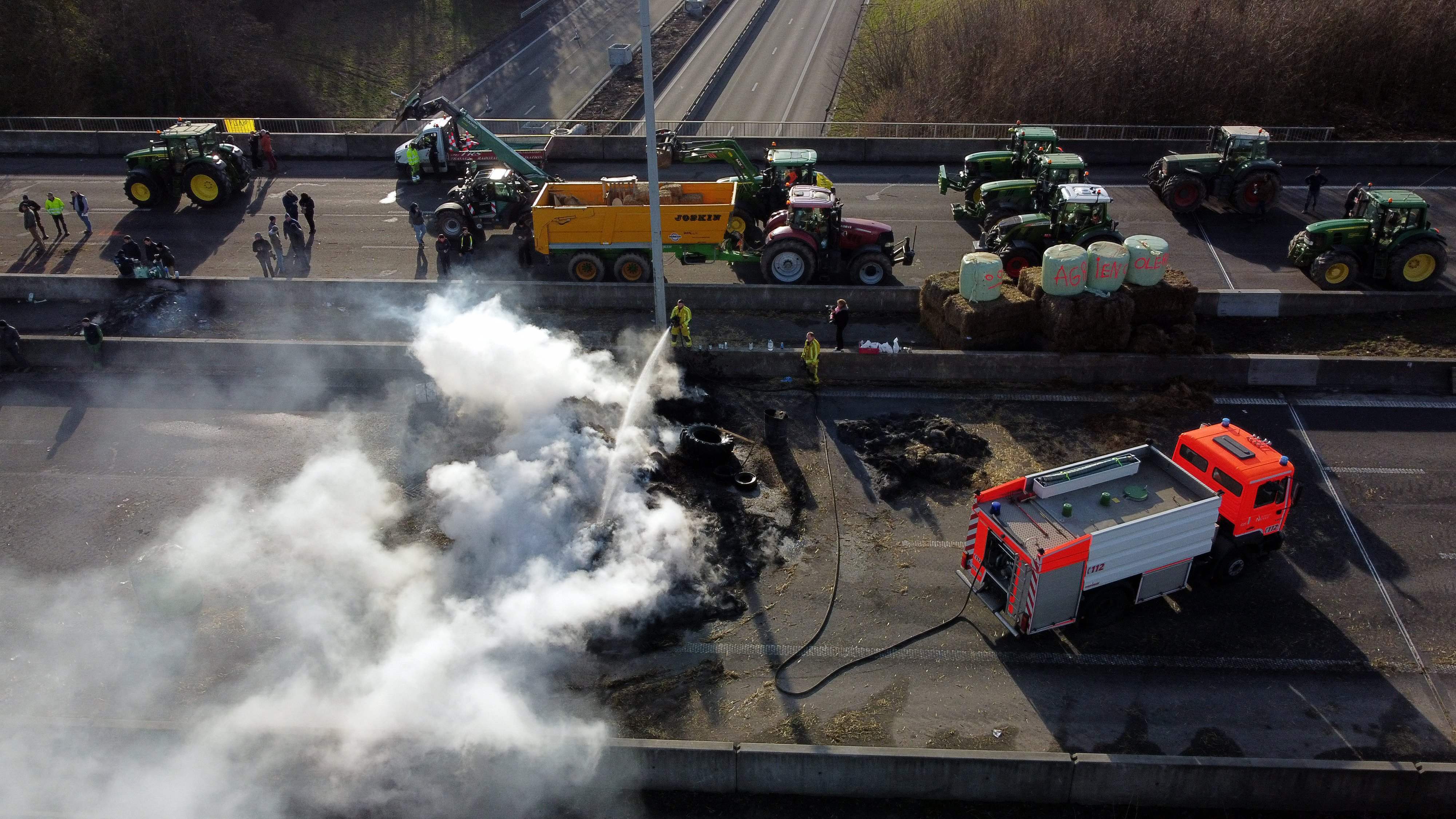La protesta de los agricultores franceses en París, en imágenes