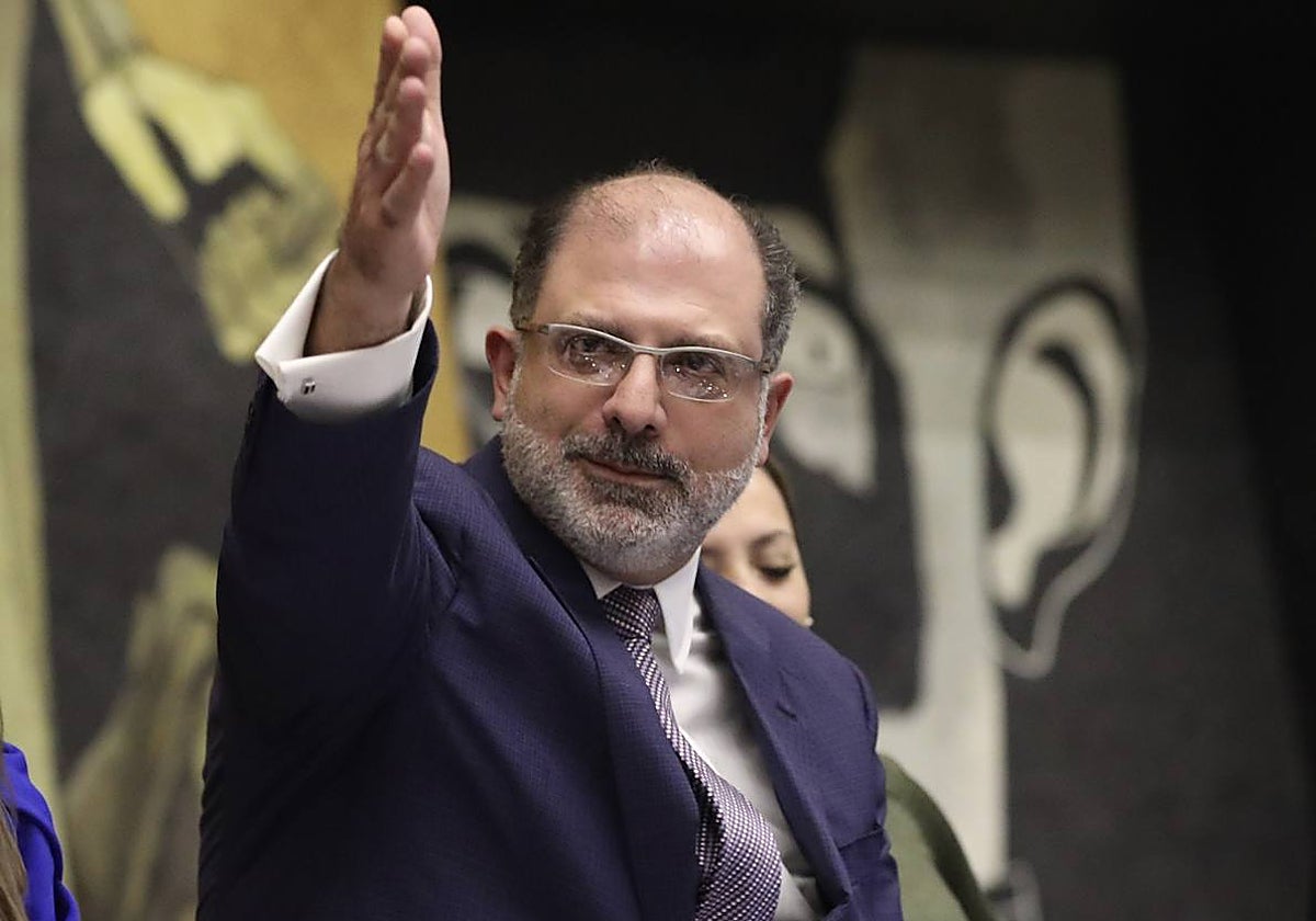 El presidente de la Asamblea Nacional de Ecuador, H. Kronfle