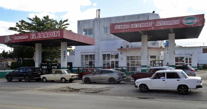 Cuba retrasa el aumento de más del 500% del precio del combustible por un «incidente de ciberseguridad»