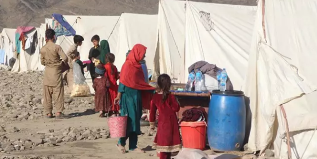 Casos promedio de 1 millón de afganos afectados por Pakistán tras la amenaza de deportaciones masivas de Islamabad