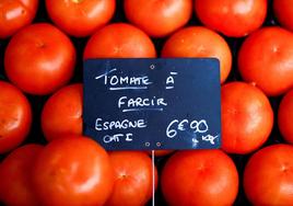 Ratatouille con tomate de Murcia y vino español en las casas de París