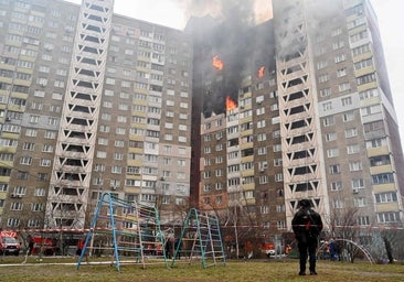 El Kremlin anuncia que seguirá adelante con su ofensiva en Ucrania tras un duro bombardeo con misiles de alta precisión