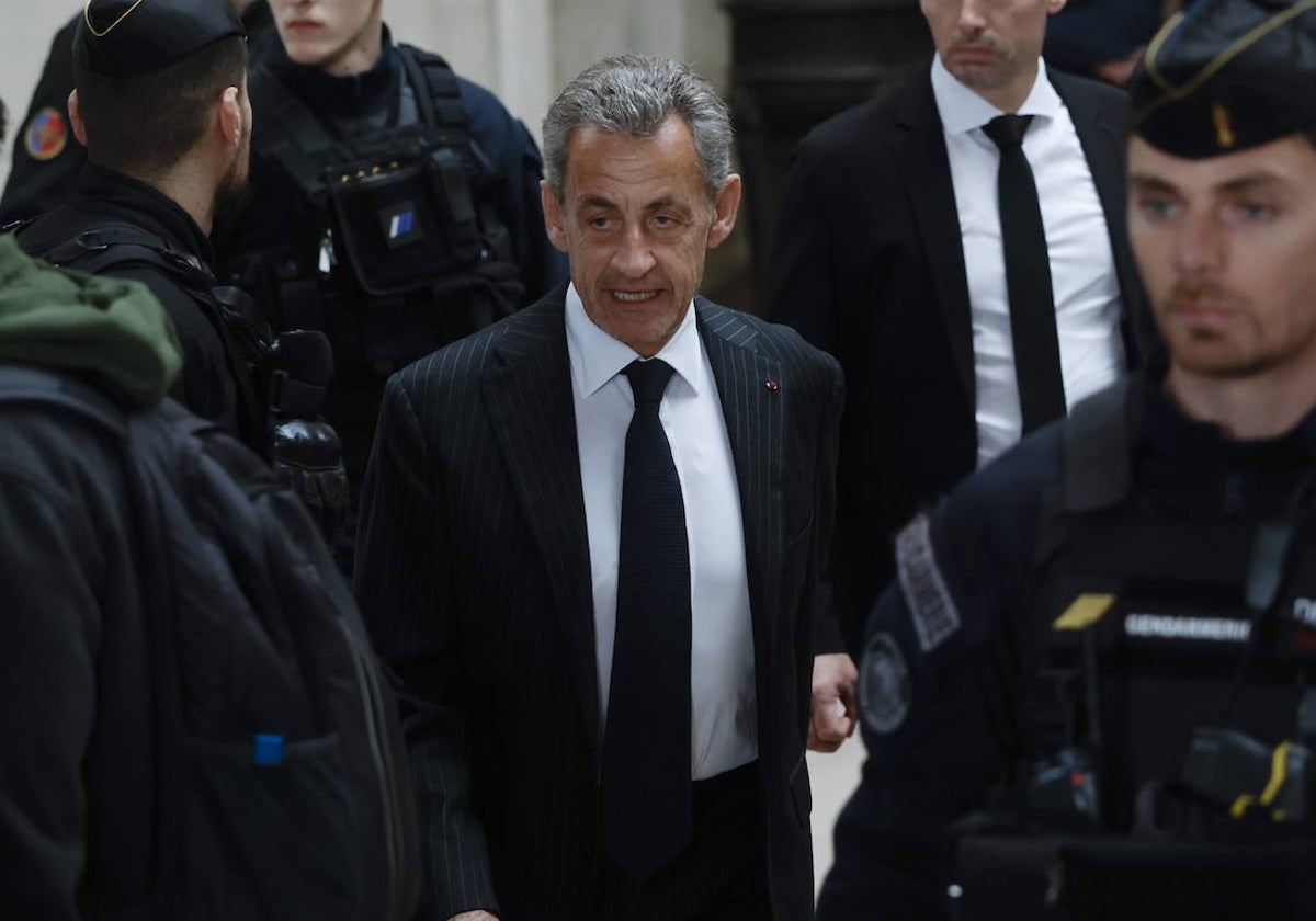 El expresidente francés Nicolas Sarkozy en los tribunales de París
