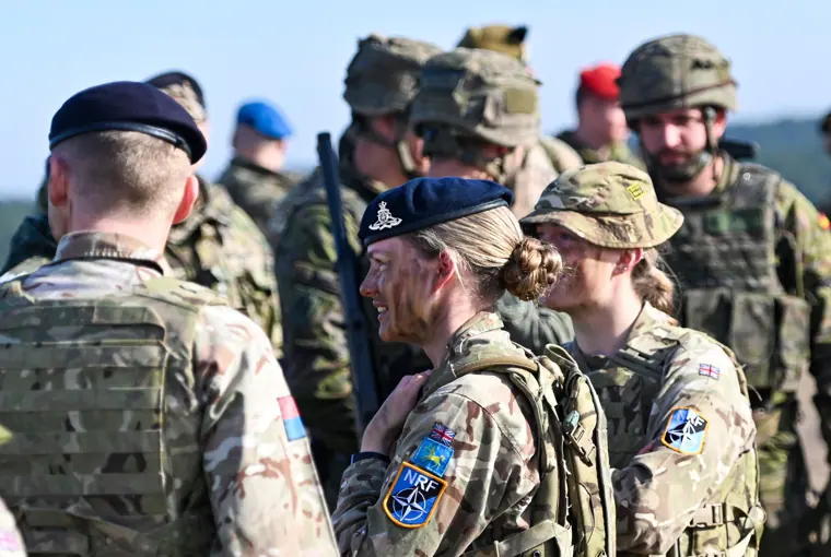 Soldados británicos participan en el ejercicio BRILLIANT JUMP 2024, en Polonia