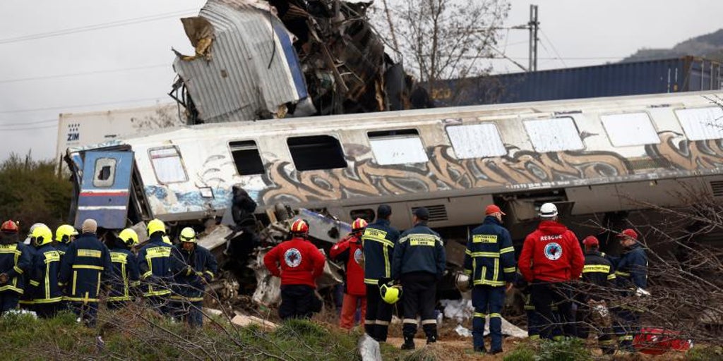La oposición Griega se prepara para presentar moción de censura contra Mitsotakis por la tragedia de los tres hombres